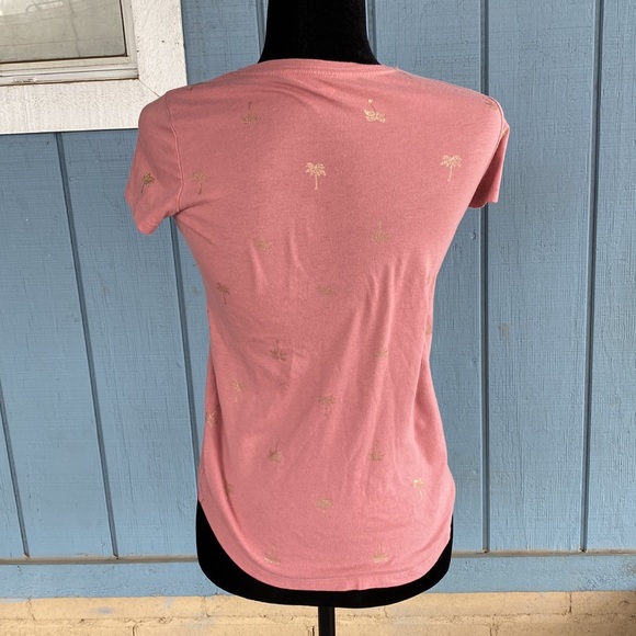 Old Navy Softest Tee Shirt - Picture 4 of 4
